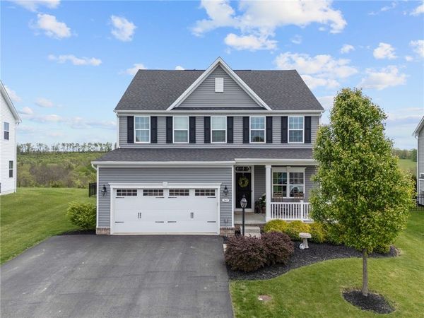 240 Regency Dr, Eighty Four, PA 15330