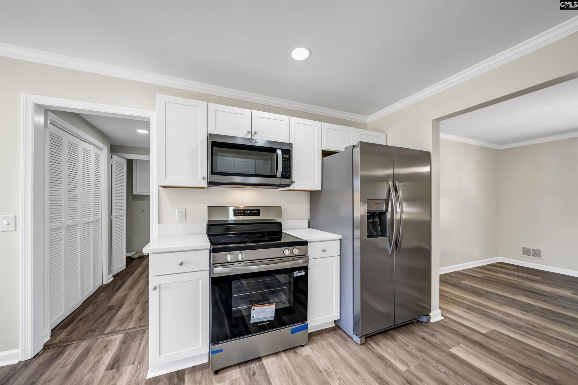 318 Rollingwood  Photo 15