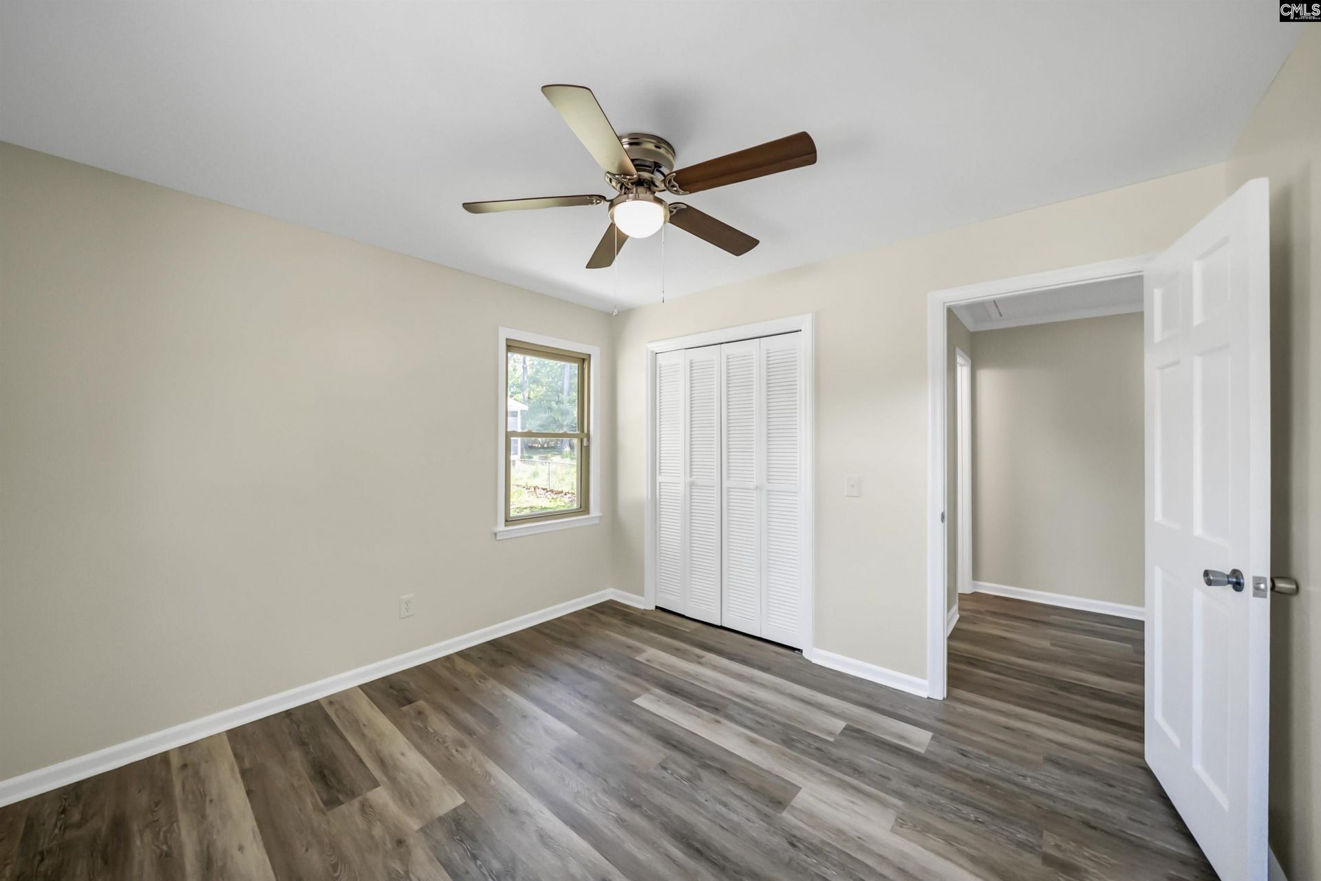 318 Rollingwood  Photo 27
