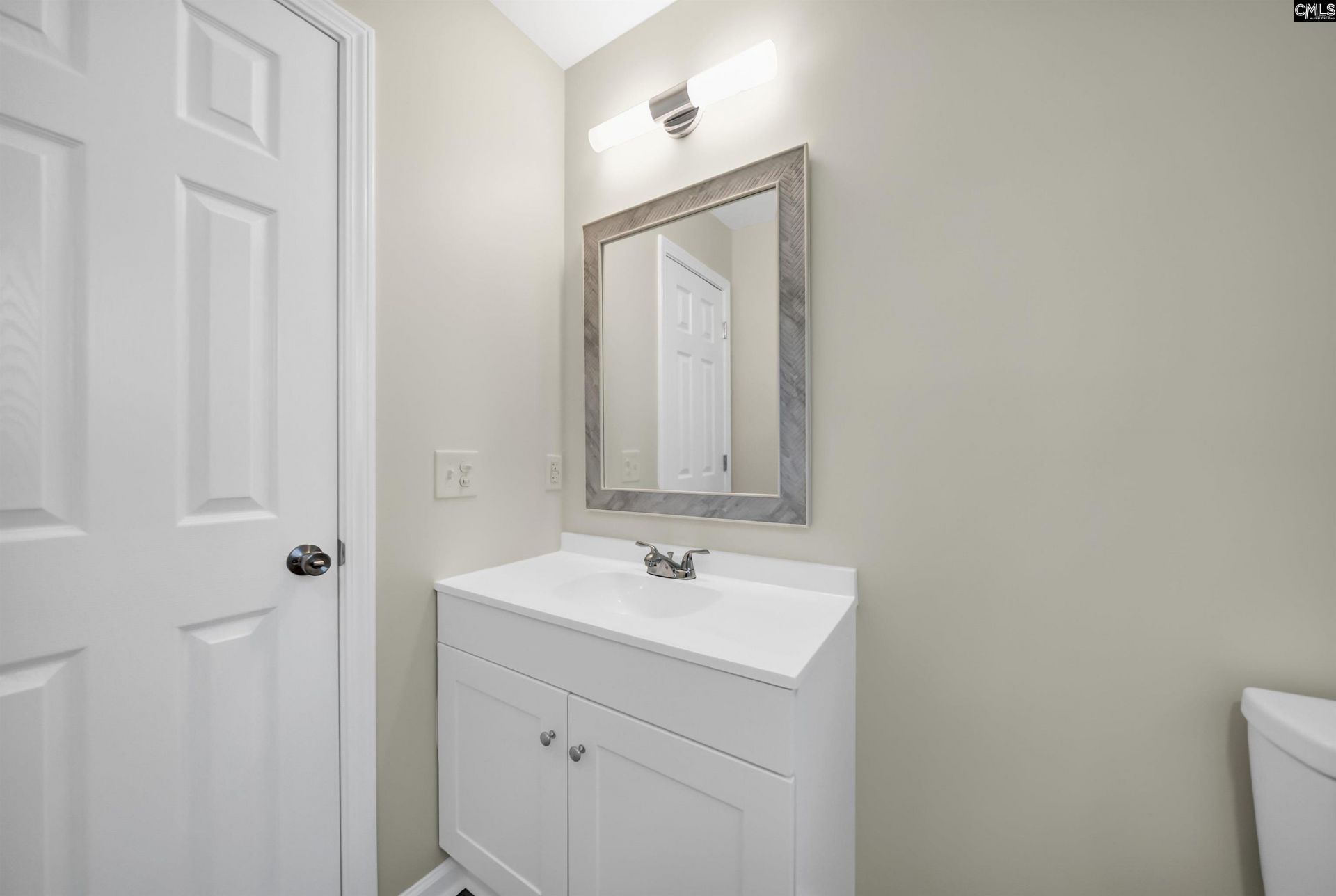 318 Rollingwood  Photo 28