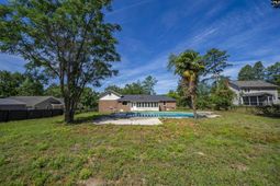 318 Rollingwood  photo 4