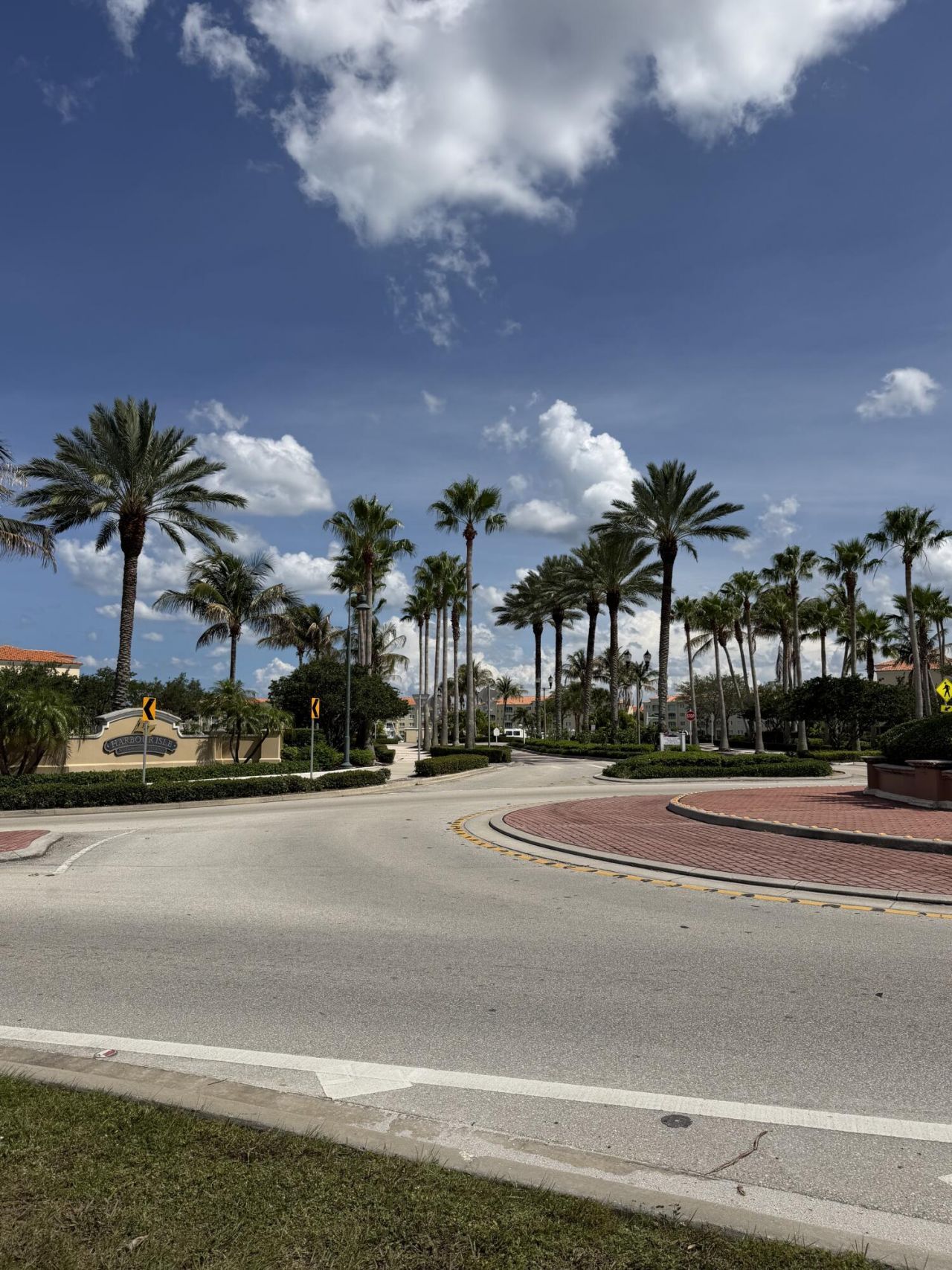 38 E Harbour Isle Dr Drive E, Unit 106, Fort Pierce, FL 34949 Photo