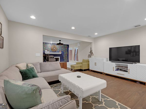 118 Lablanc Way NW, Atlanta, GA 30327