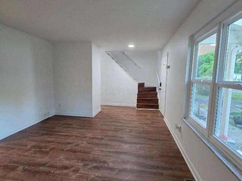 909 Brice Road, Reynoldsburg, OH 43068 Photo 8