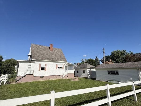 203 E 4th Street , Depue, IL 61322