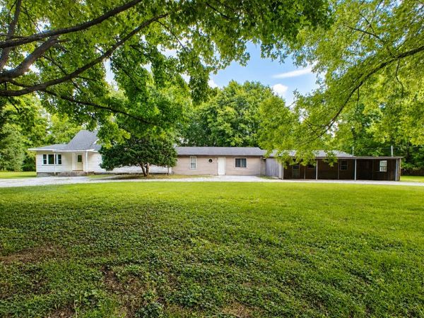 6290 S State Road 10 , Knox, IN 46534
