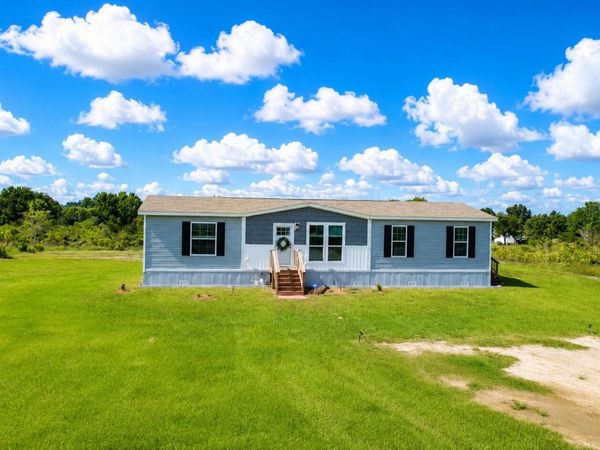 18720 NW 242nd Street, Okeechobee, FL 34972
