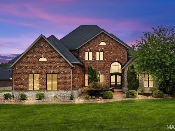 8424 Rock Ridge Court, Edwardsville, IL 62025