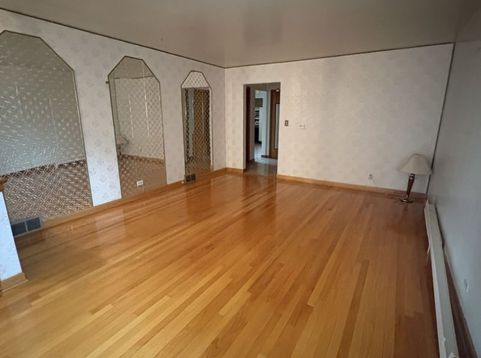Main Photo