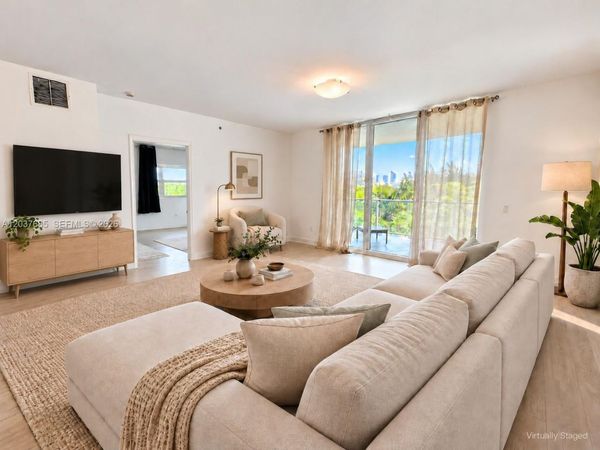 15051 Royal Oaks Ln, Unit 401, North Miami, FL 33181