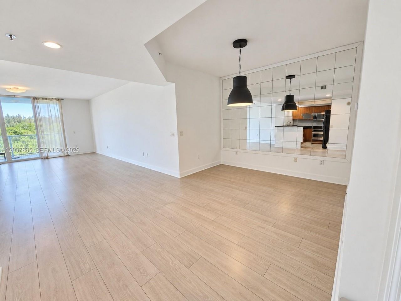 15051 Royal Oaks Ln, Unit 401, North Miami, FL 33181 Photo
