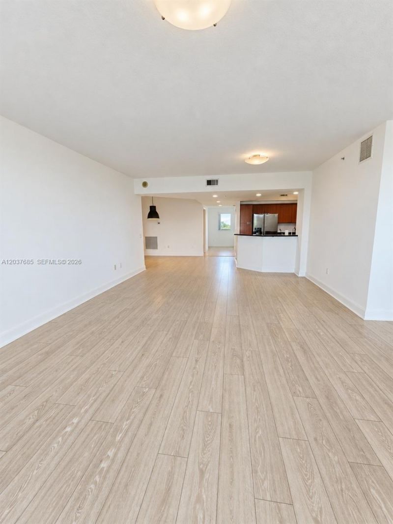 15051 Royal Oaks Ln, Unit 401, North Miami, FL 33181 Photo