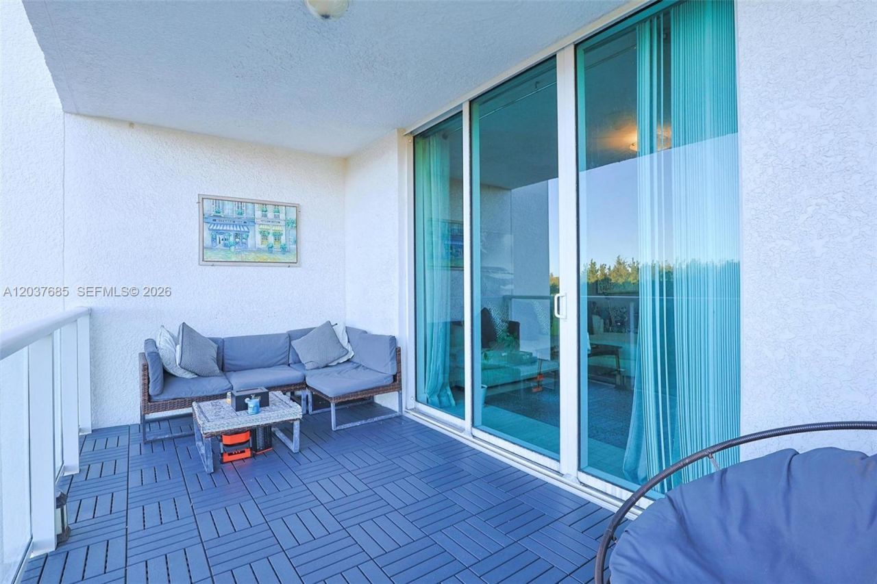 15051 Royal Oaks Ln, Unit 401, North Miami, FL 33181 Photo