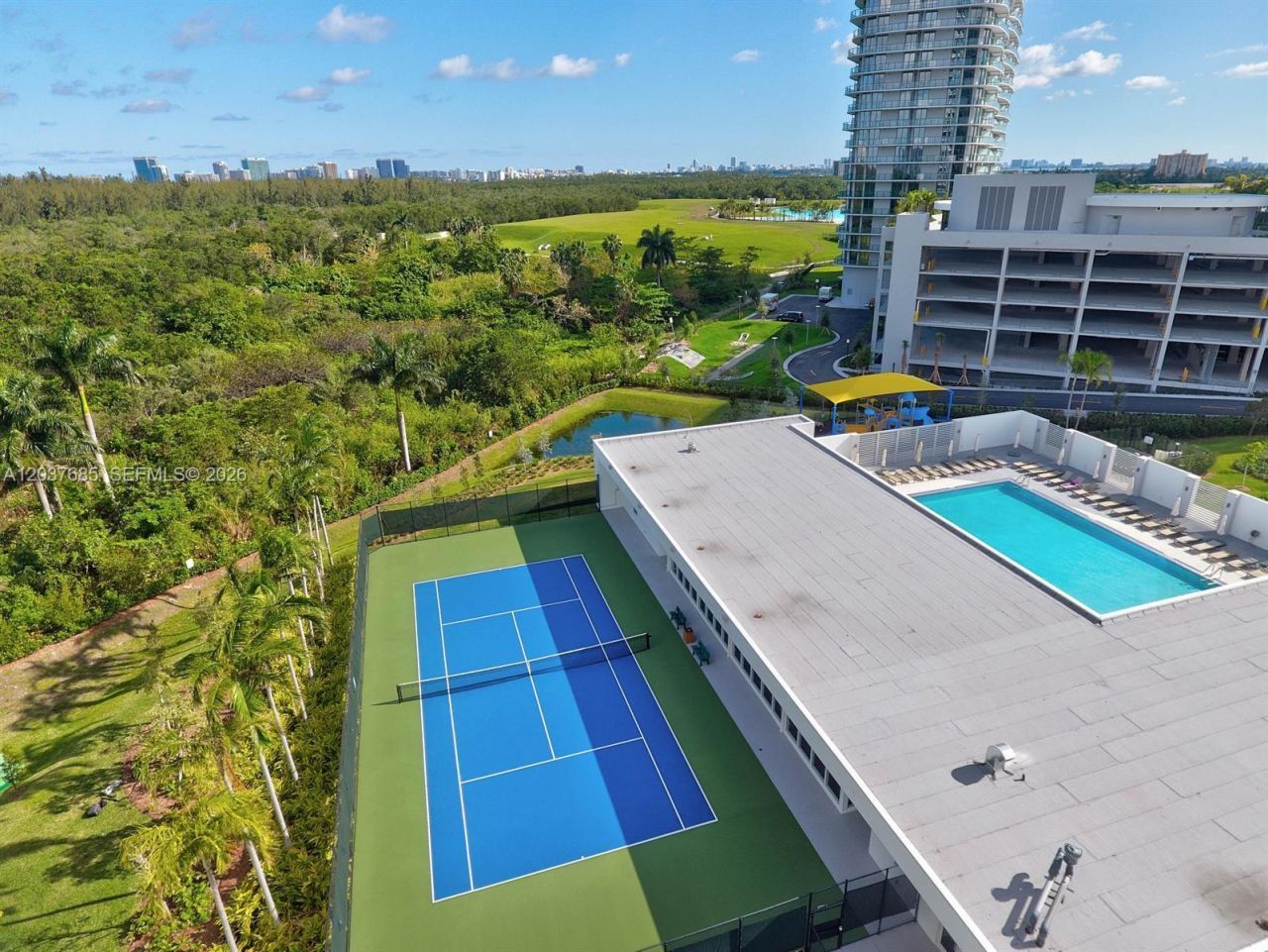 15051 Royal Oaks Ln, Unit 401, North Miami, FL 33181 Photo
