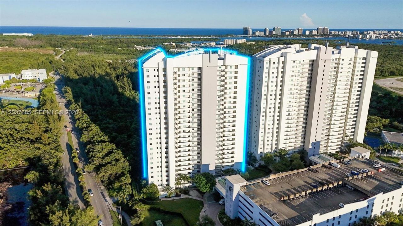 15051 Royal Oaks Ln, Unit 401, North Miami, FL 33181 Photo