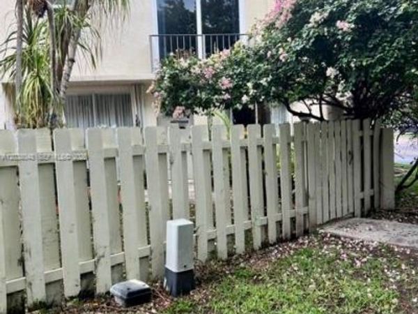 1701 NE 115th st , Unit 1A, Miami, FL 33181