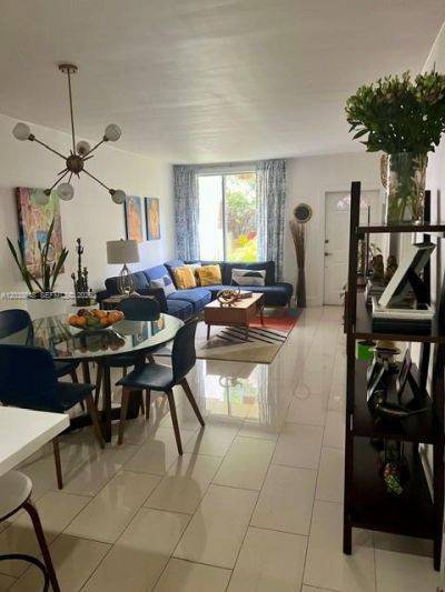 1701 NE 115th St , Unit 1A, Miami, FL 33181 Photo