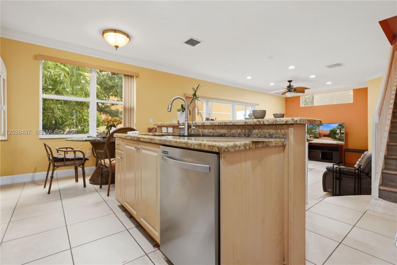 4813 SW 155th Ter, Miramar, FL 33027 Photo