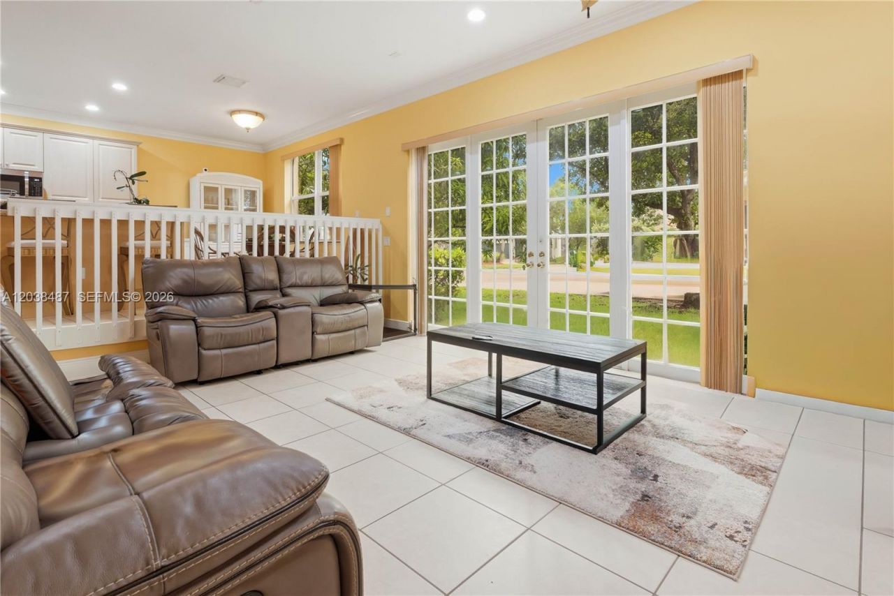 4813 SW 155th Ter, Miramar, FL 33027 Photo