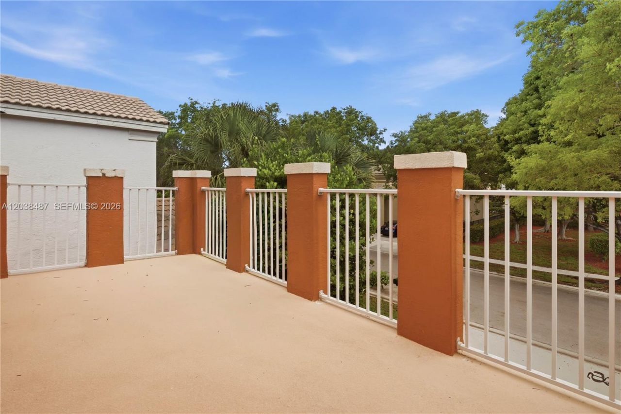 4813 SW 155th Ter, Miramar, FL 33027 Photo