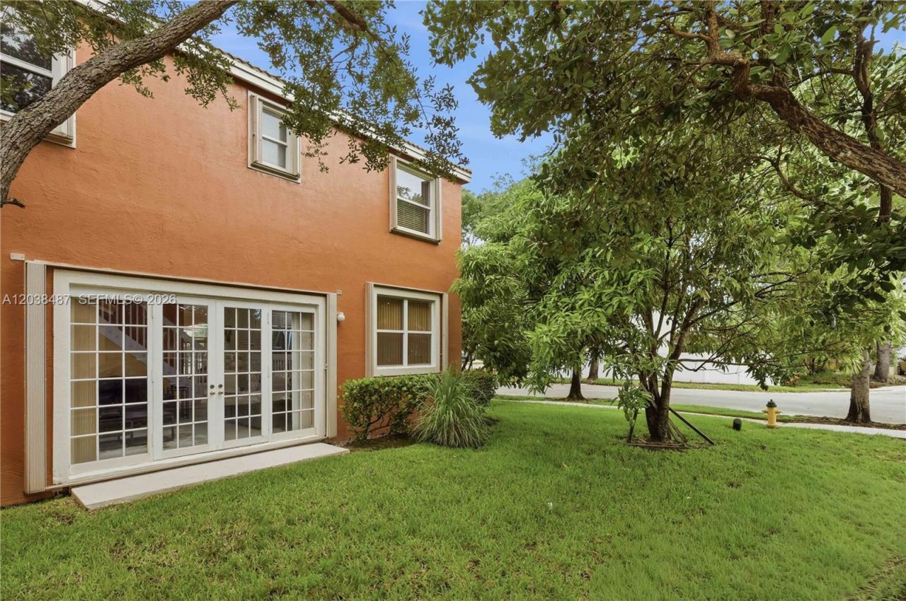 4813 SW 155th Ter, Miramar, FL 33027 Photo