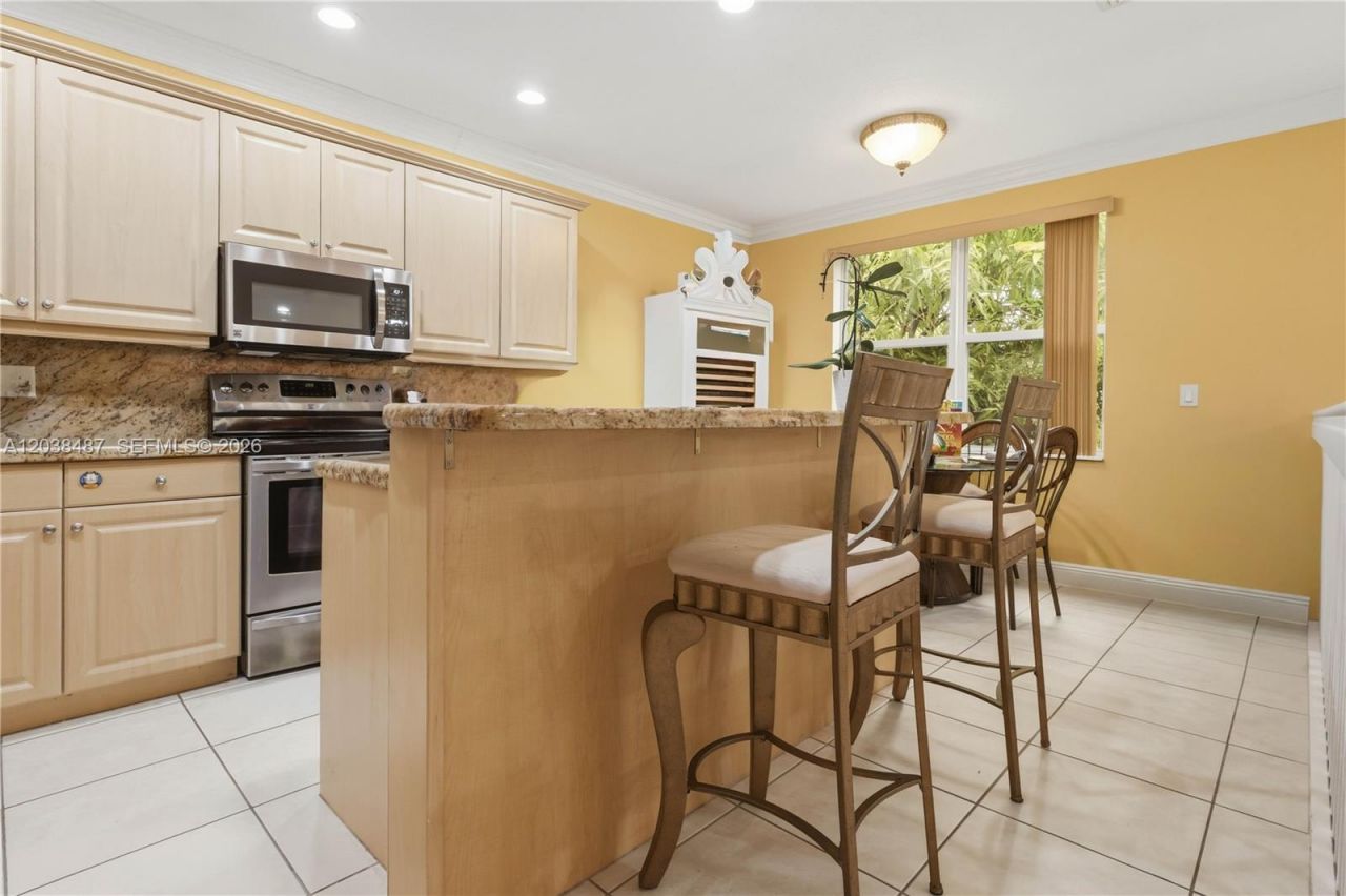 4813 SW 155th Ter, Miramar, FL 33027 Photo