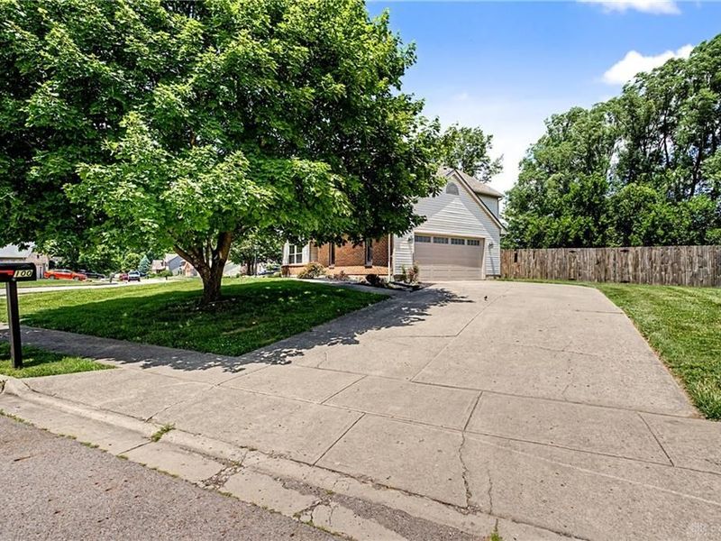 100 Valley Forge Court, Eaton, OH 45320 Photo 2