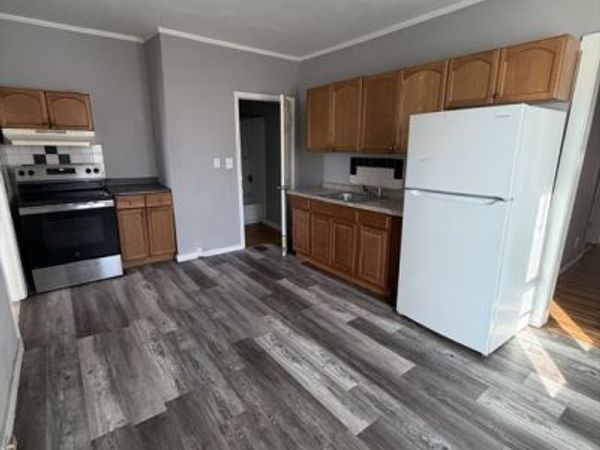 43 Adams St, Unit 2, Lynn, MA 01902