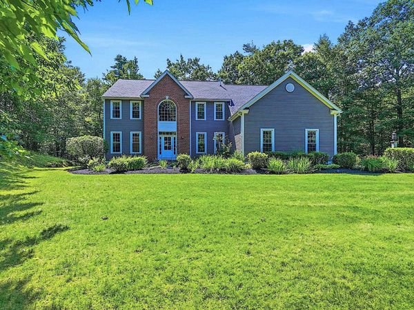 52 The Flume, Amherst, NH 03031