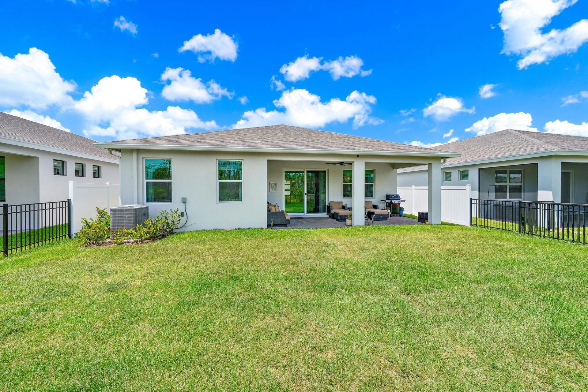 6841 SE Pk Trce Drive, Stuart, FL 34997 Photo