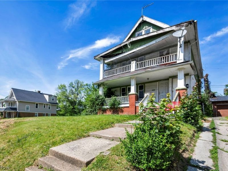 1835 Reyburn Road, Cleveland, OH 44112 Photo 3