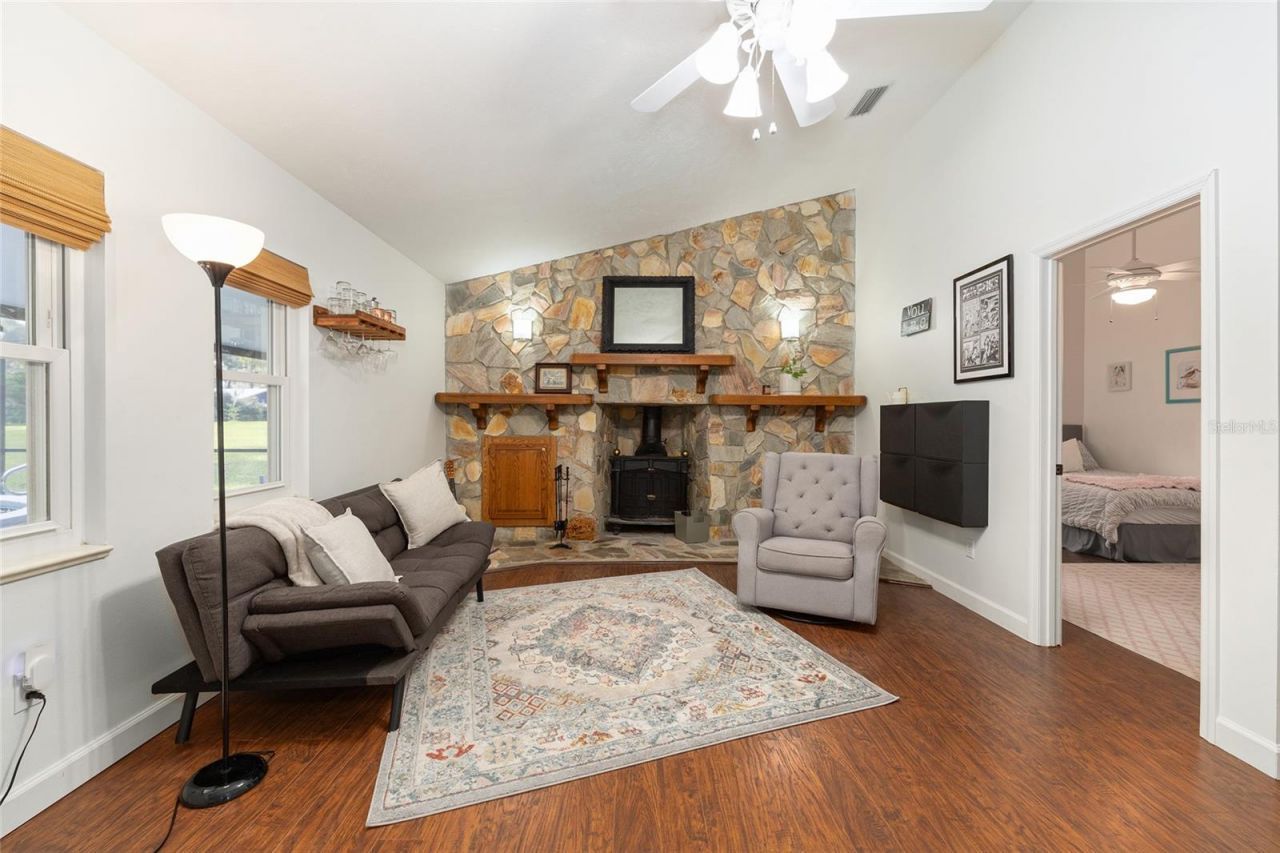 13315 NE 47th Avenue , Anthony, FL 32617 Photo