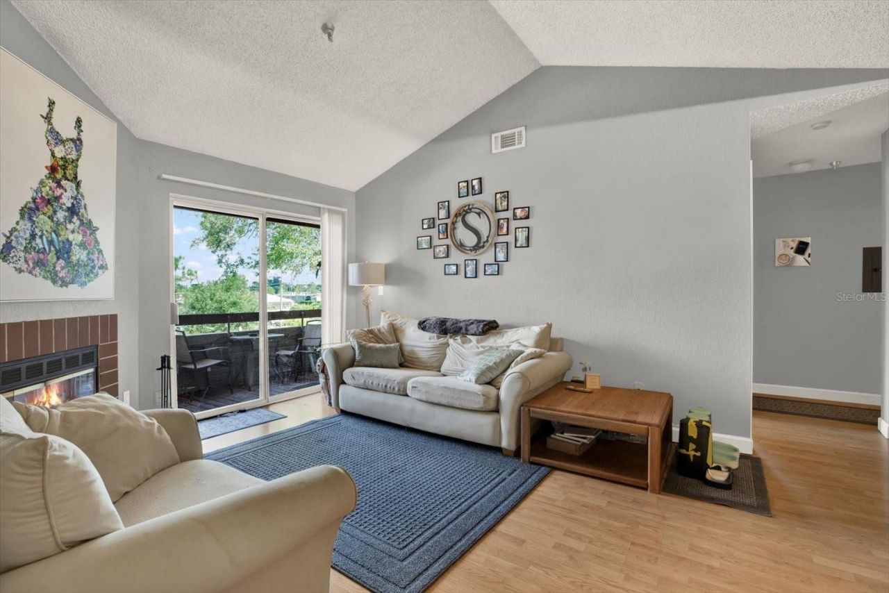 10265 Gandy Boulevard N, Unit 906, Saint Petersburg, FL 33702 Photo