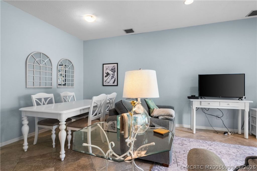 1560 SE Wilshire Place, Unit 102, Stuart, FL 34994 Photo