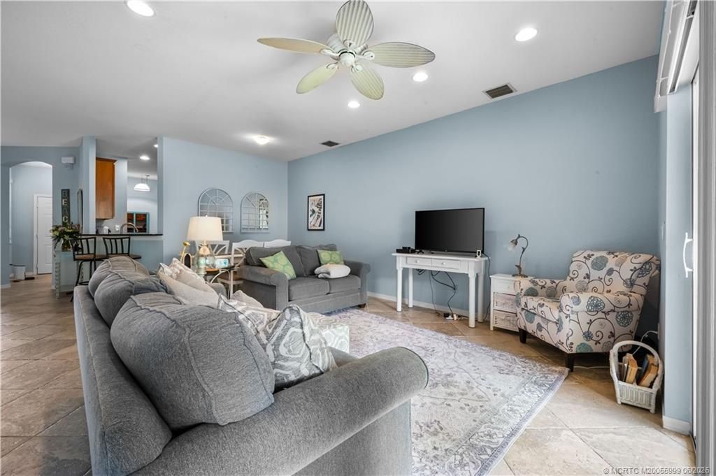 1560 SE Wilshire Place, Unit 102, Stuart, FL 34994 Photo