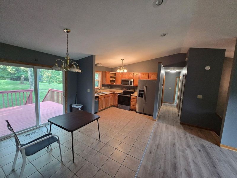 190 Crabapple Drive, Howard, OH 43028 Photo 2