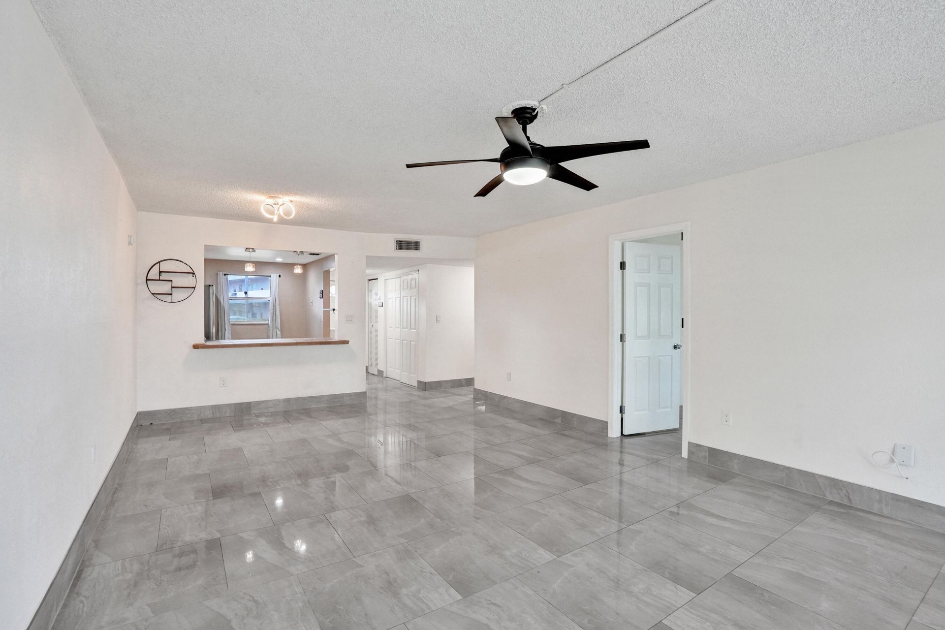 8301 Sands Point Boulevard, Unit S102, Tamarac, FL 33321 Photo