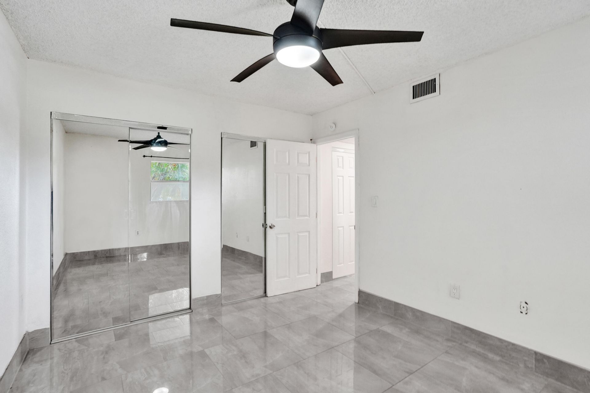 8301 Sands Point Boulevard, Unit S102, Tamarac, FL 33321 Photo