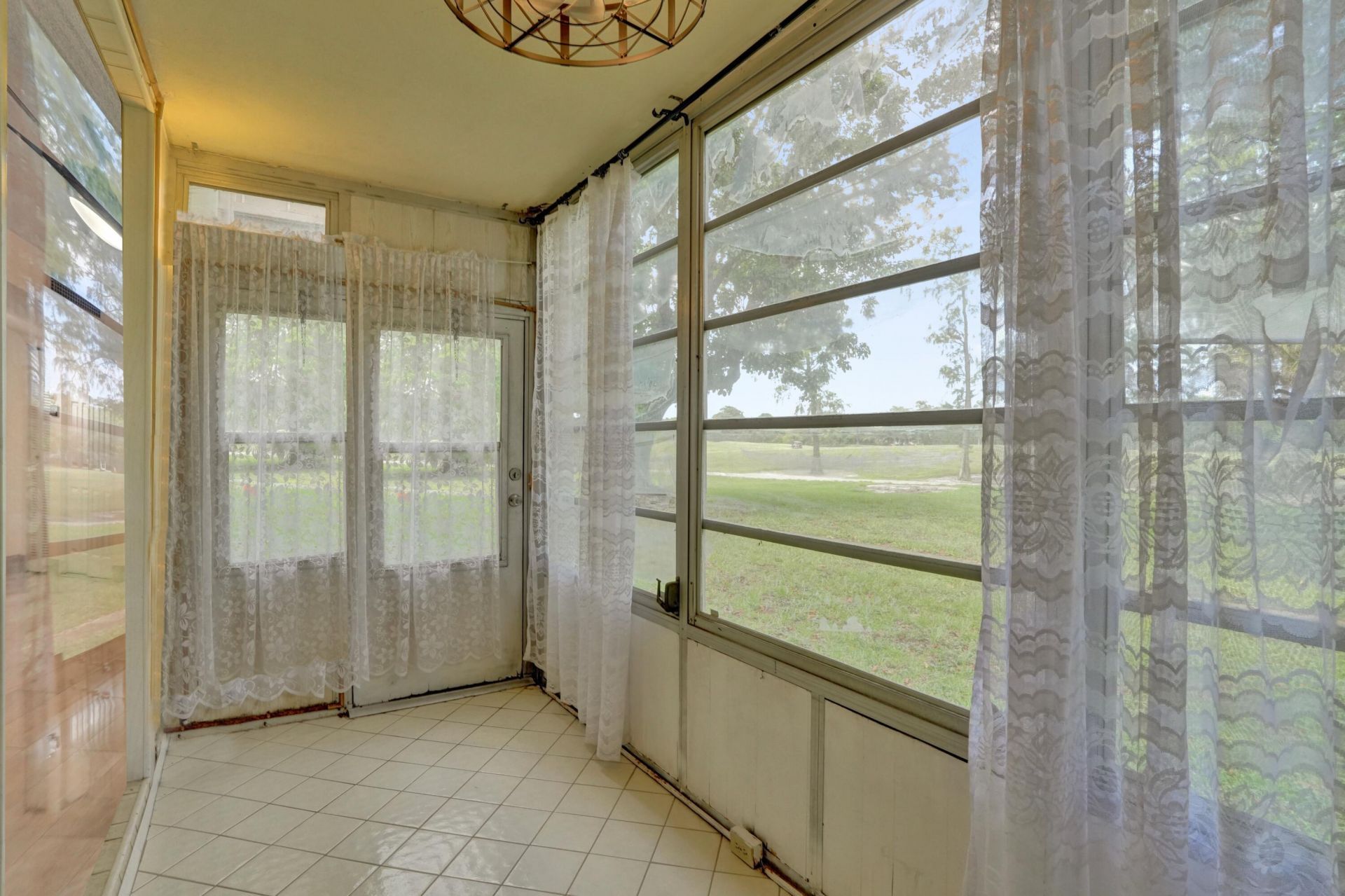 8301 Sands Point Boulevard, Unit S102, Tamarac, FL 33321 Photo