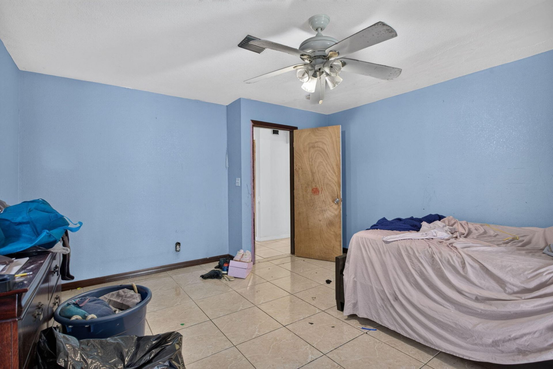4390 NW 35th Avenue, Lauderdale Lakes, FL 33309 Photo