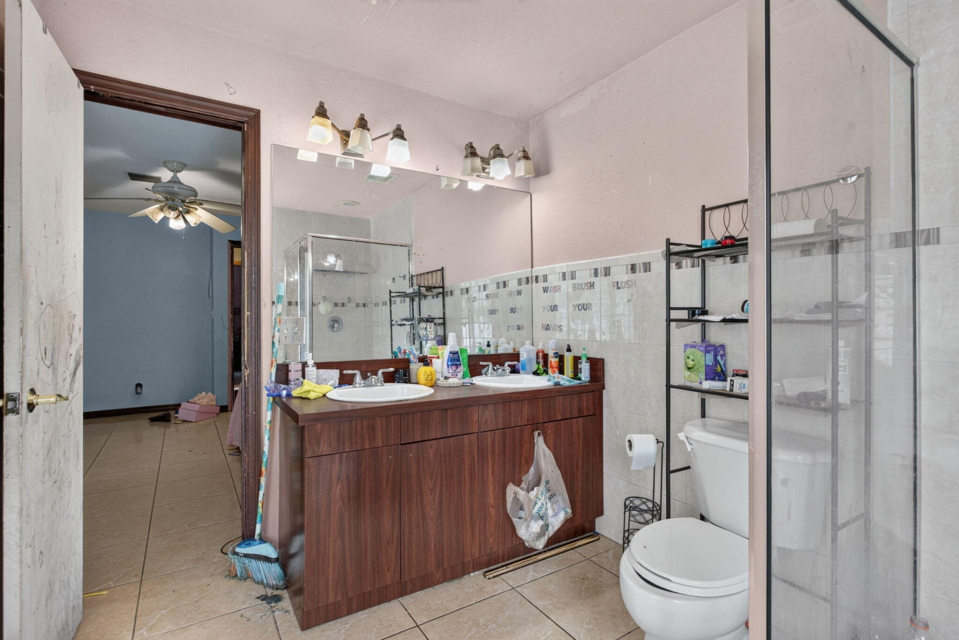4390 NW 35th Avenue, Lauderdale Lakes, FL 33309 Photo