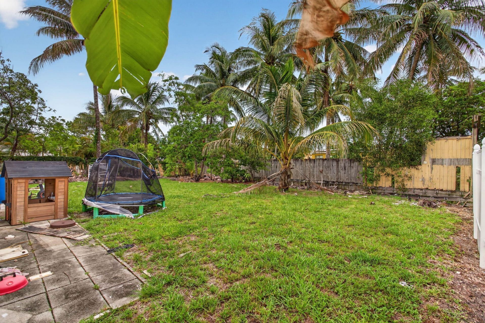 4390 NW 35th Avenue, Lauderdale Lakes, FL 33309 Photo