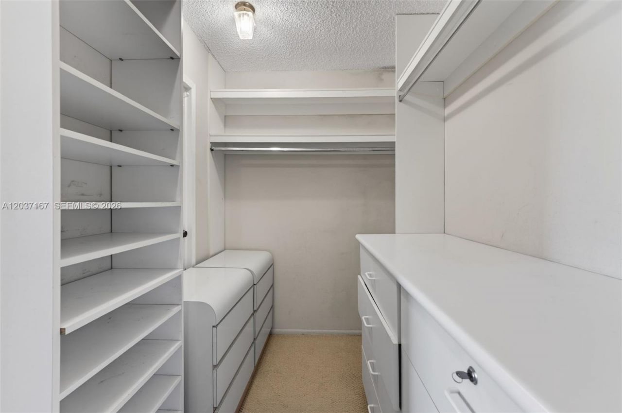 601 Three Islands Blvd , Unit 403, Hallandale Beach, FL 33009 Photo