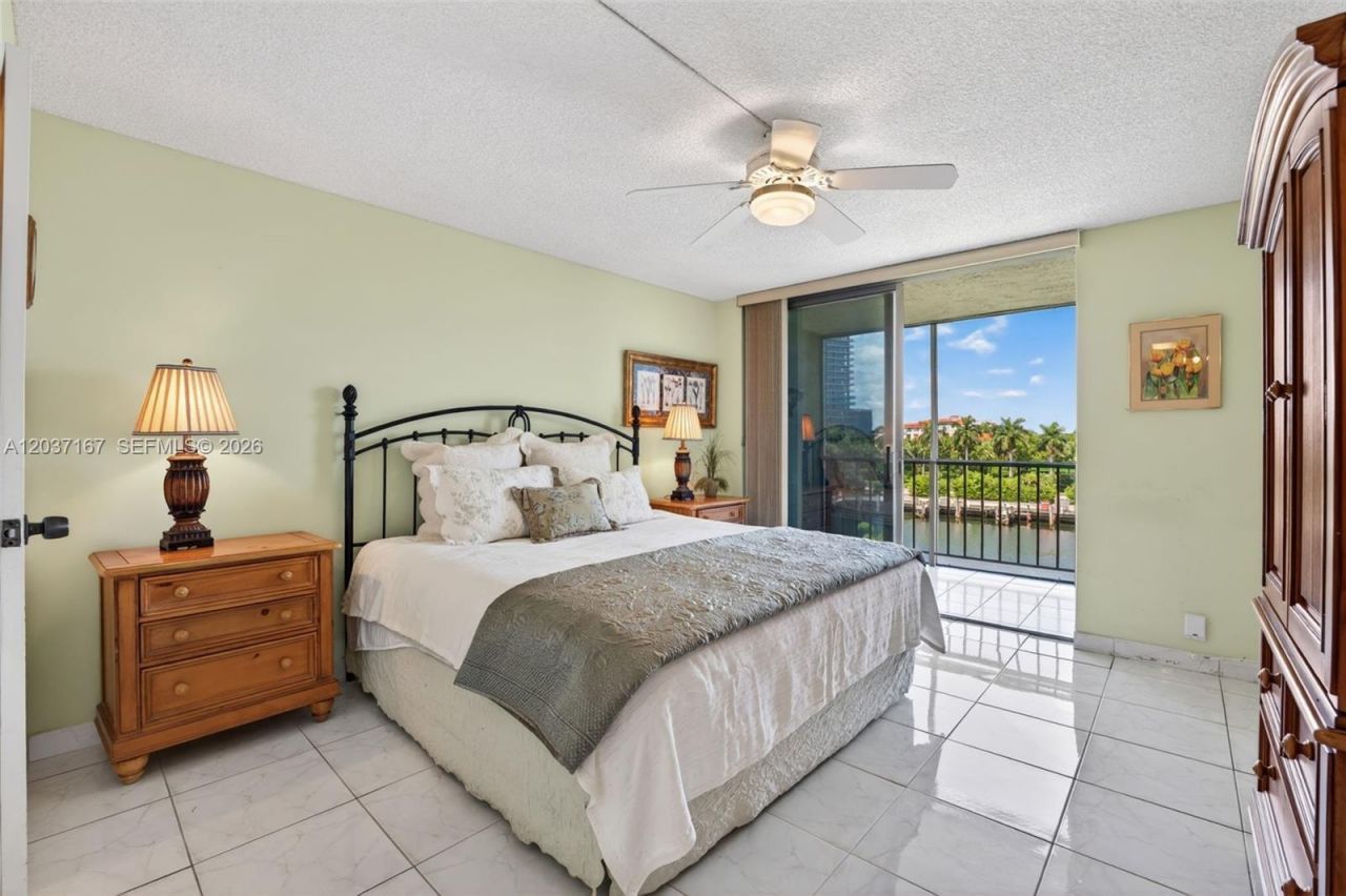601 Three Islands Blvd , Unit 403, Hallandale Beach, FL 33009 Photo