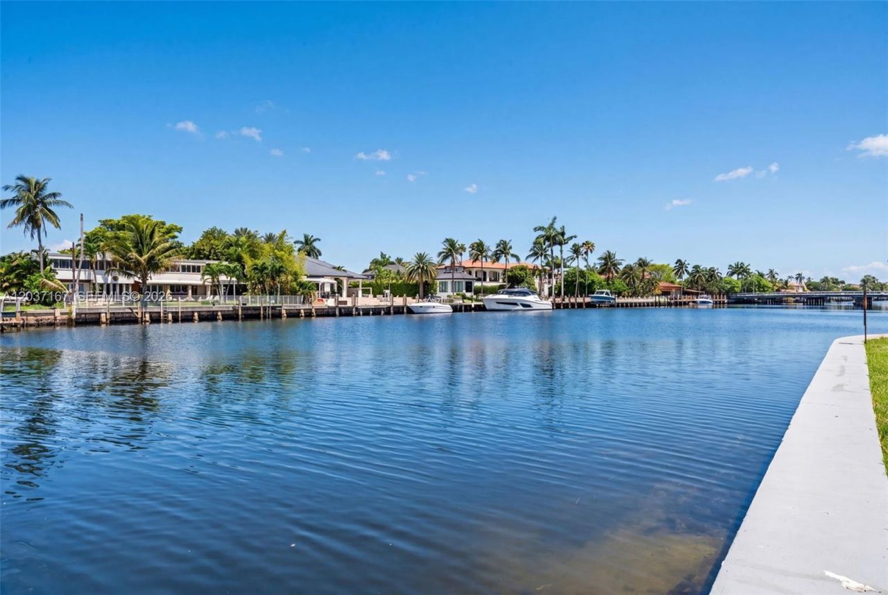 601 Three Islands Blvd , Unit 403, Hallandale Beach, FL 33009 Photo