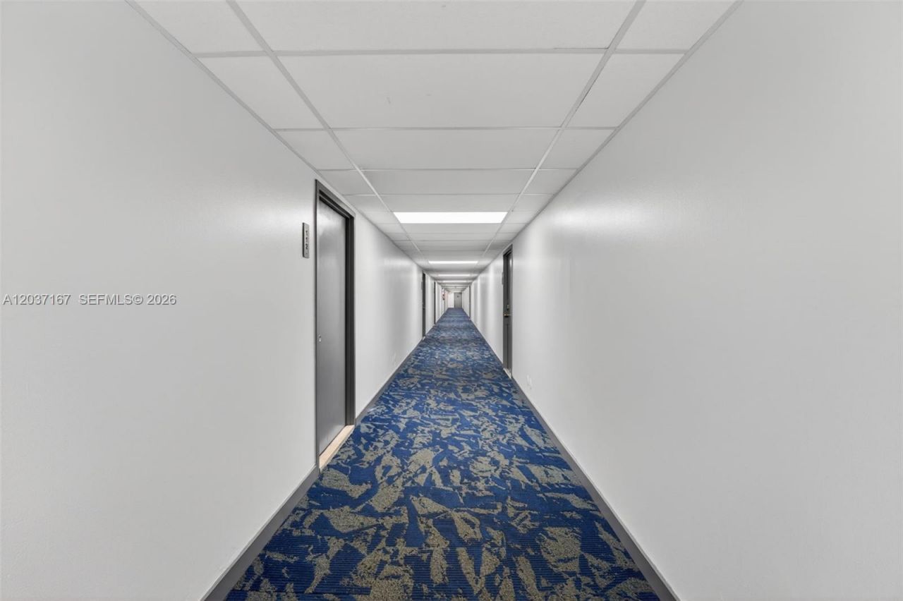 601 Three Islands Blvd , Unit 403, Hallandale Beach, FL 33009 Photo