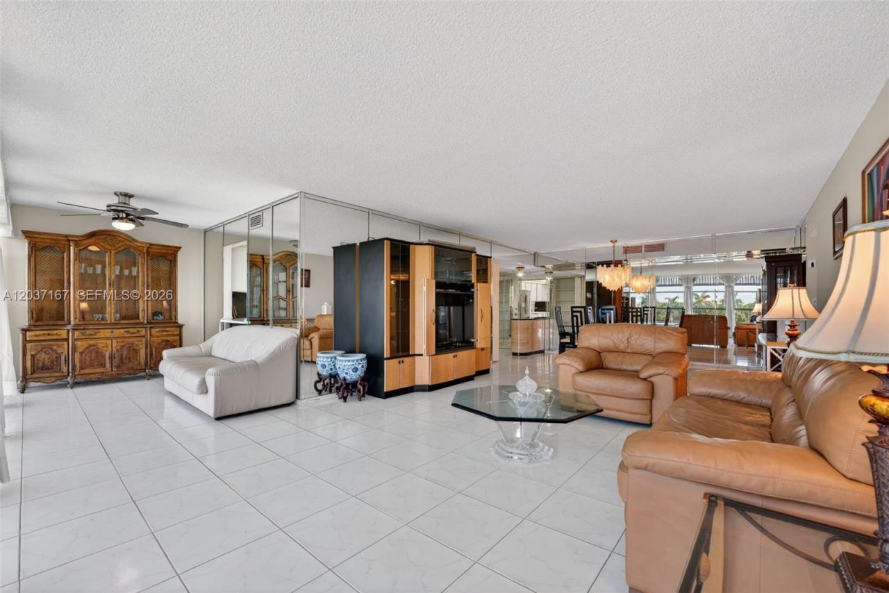 601 Three Islands Blvd , Unit 403, Hallandale Beach, FL 33009 Photo