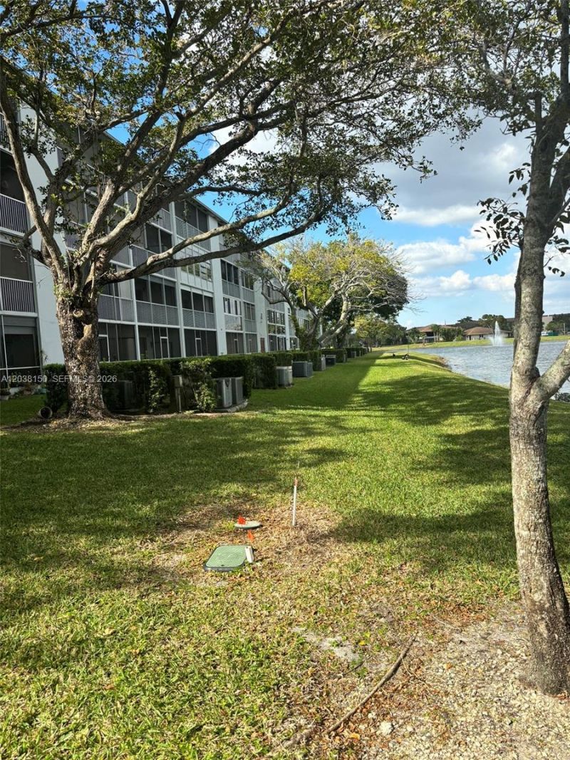 1301 SW 134th Way , Unit 307B, Pembroke Pines, FL 33027 Photo