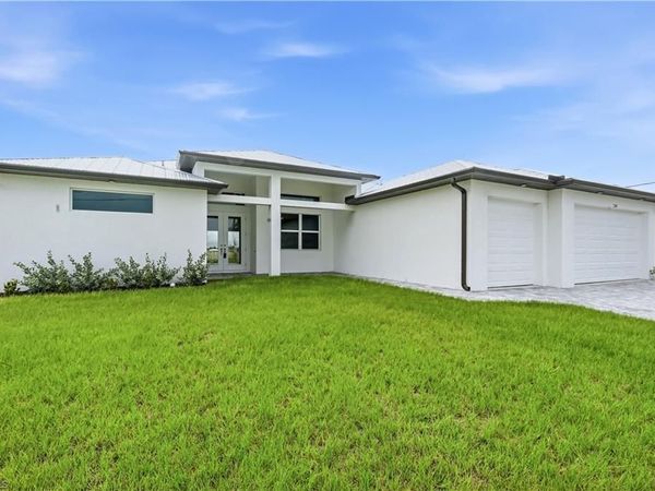 1241 NW 33RD AVE , CAPE CORAL, FL 33993