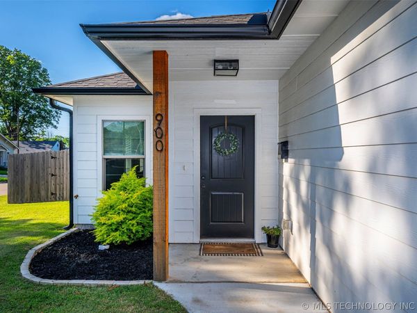 900 E 6th, Ada, OK 74820